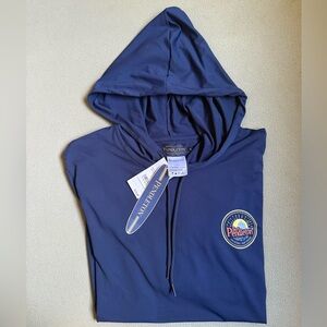 NWT Pendleton Hooded Sun Tee with Logo (size small men’s)